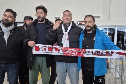 Sivasspor’dan Rey Manaj’a coşkulu karşılama