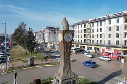 Adıyaman'da zaman 3 yıl önce 04.17'de durdu