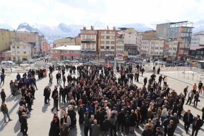 Bakan Yardımcısı Çelik Hakkari’den ayrıldı