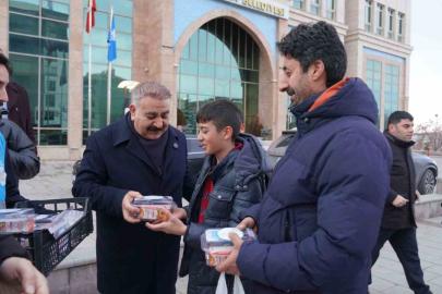 Başkan Sunar; "Ramazan sevincini ve bereketini hep birlikte yaşıyoruz"