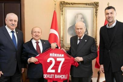 Burak Yılmaz, Devlet Bahçeli'yi ziyaret etti