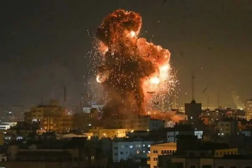 İran, ABD ve İsrail’i vurdu