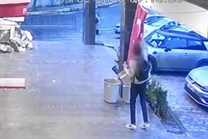 İstanbul'da Türk bayrağını bulunduğu yerden indiren şüpheli yakalandı