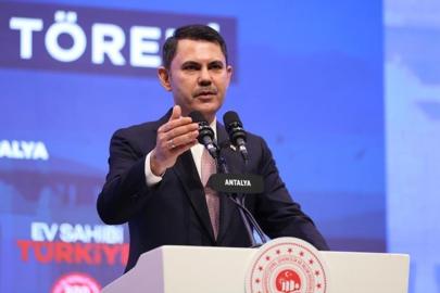 Murat Kurum Özgür Özel'e: 11 ilde bir tek çivi çakmayan partinin lideri olarak tarihe geçeceksin