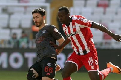 Sivasspor - Pendikspor maçında gol sesi çıkmadı