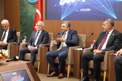 Vali Şahin, Kumluca'da gençlerle bir araya geldi