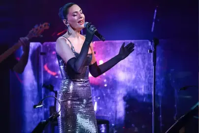 Yıllar sonra sahneye dönen Bergüzar Korel'den duygusal itiraf