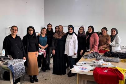 Yüksekova’da kadınlar dikiş-nakış kursuyla hem meslek ediniyor hem sosyalleşiyor