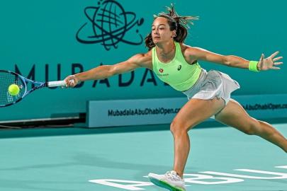 Zeynep Sönmez, Abu Dabi Açık Tenis Turnuvası'na son 32 turunda veda etti