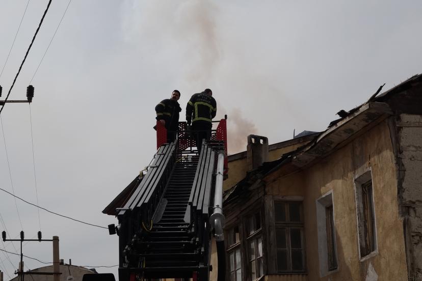 Baca yangını korkuttu