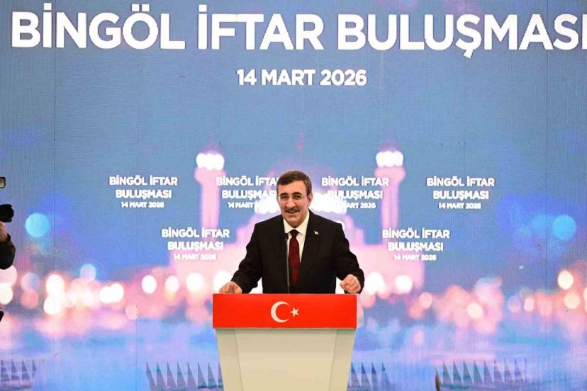 Cumhurbaşkanı Yardımcısı Yılmaz: "Savaşlardan uzaklaşılması yönünde her türlü gayreti sarf ederken bir taraftan da iç cephemizi kuvvetlendirmeliyiz"