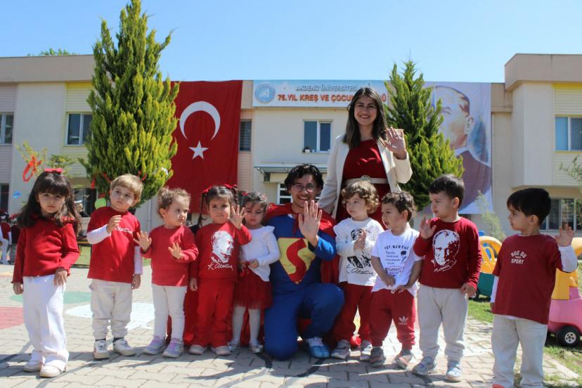 75. Yıl Kreş ve Çocuk Kulübü'nde 23 Nisan coşkusu