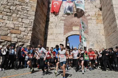 Bursa'da tarihi kent koşusu için nefesler tutuldu