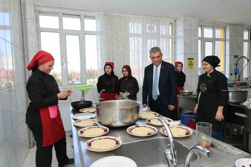 Geleceğin şeflerinden büyük başarı