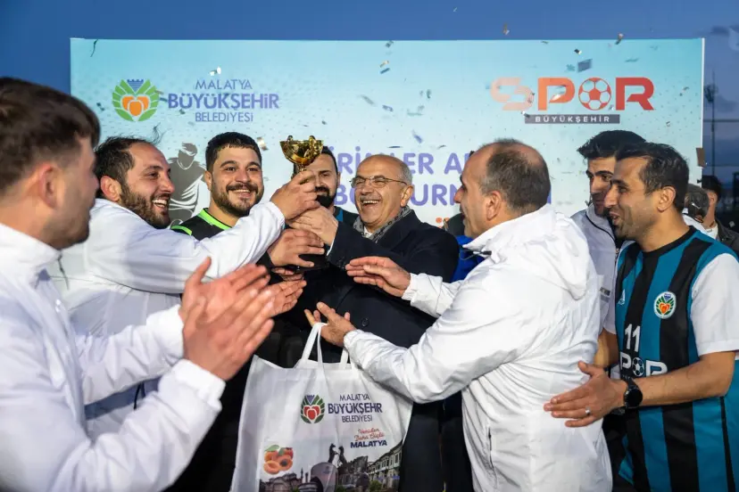 Malatya Büyükşehir'de şampiyon Gençlik ve Spor Hizmetleri Dairesi Başkanlığı oldu