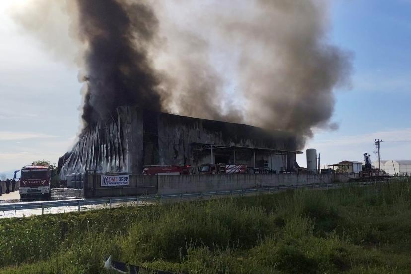 Manavgat'ta iş yeri yangını