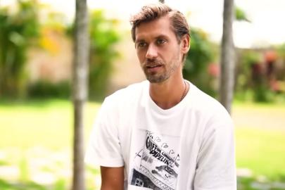 Survivor’a veda eden Serhan takım arkadaşını hedef aldı: Duruş sergileyemedi