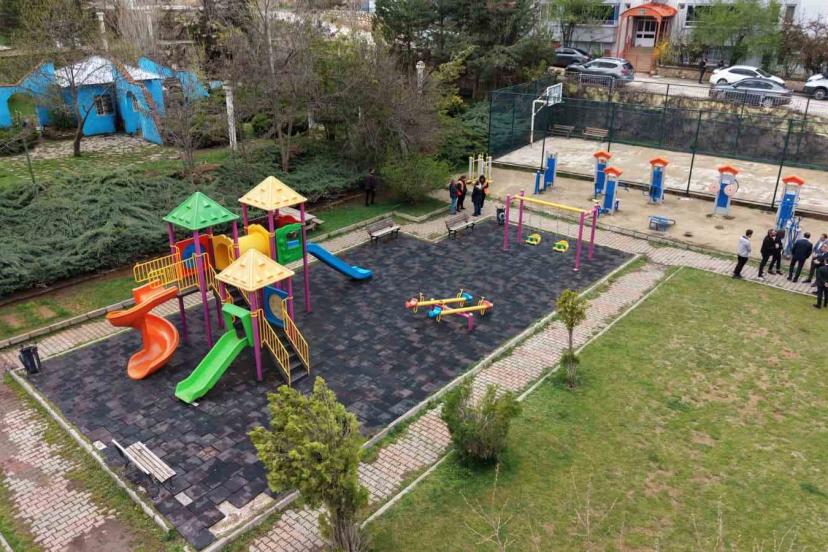 Tunceli’de spor alanları yenileniyor