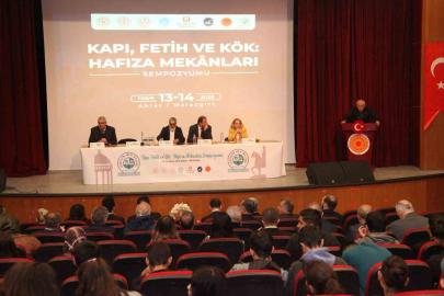 Ahlat’ta "Kapı, Fetih ve Kök: Hafıza Mekanları" sempozyumu
