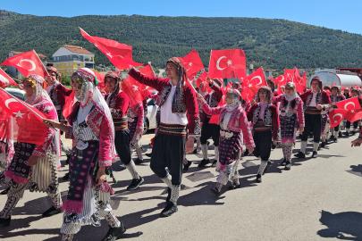 Bucak'ta 19 Mayıs kutlandı