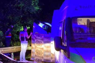 Burdur'da 4 aracın karıştığı zincirleme kaza: 4 ölü, 11 yaralı (2)