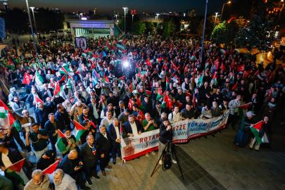 İstanbul'da yüzlerce kişi Sumud Filosu'na müdahaleyi protesto etti