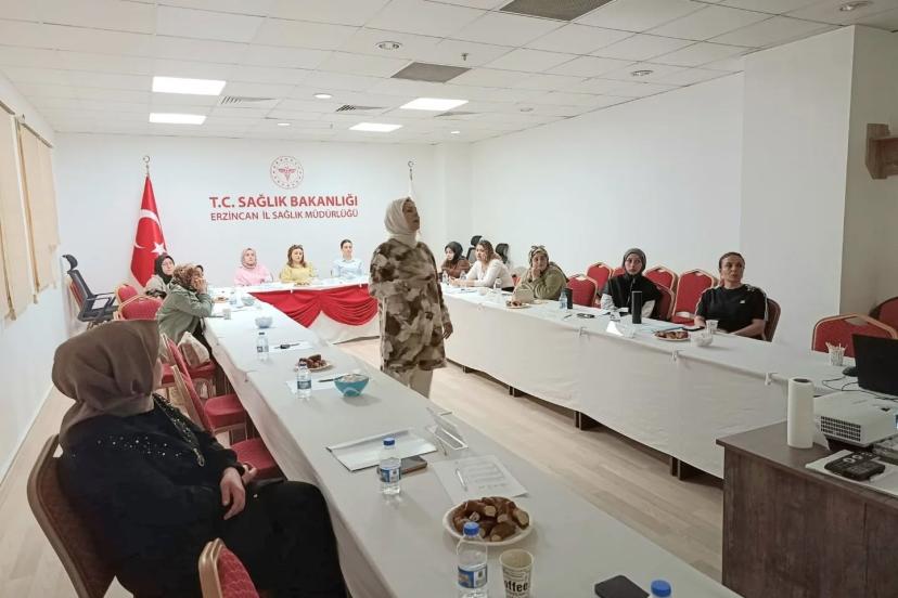 Koordinatör ebelere normal doğum eğitimi verildi