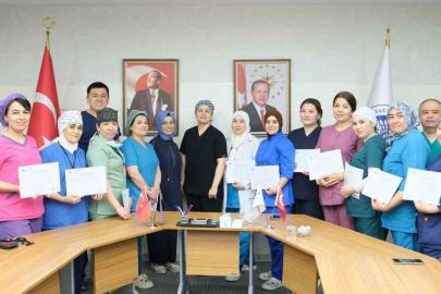 Özbekistanlı sağlık profesyonellerine destek