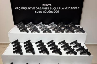 Akşehir’de 65 ruhsatsız tabanca ele geçirildi, 2 kişi gözaltına alındı