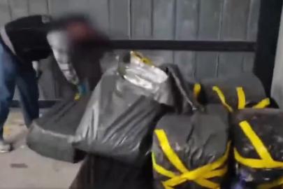 Arnavutköy'de 398 kilo skunk ele geçirildi