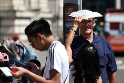 Avrupa'da kavurucu sıcaklar: Yüzlerce kişi hayatını kaybetti