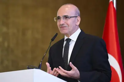 Bakan Şimşek: Sanayi üretimi nisanda yıllık yüzde 6 arttı