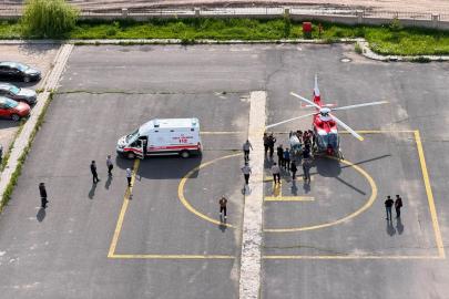 Bitlis'te doğan bebek hava ambulansıyla Ağrı’ya sevk edildi!