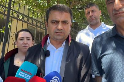 Evlerinde ölü bulunan ailenin davasında 2 sanığa tahliye kararı: Ailenin yakınları ve avukatlardan sert tepki