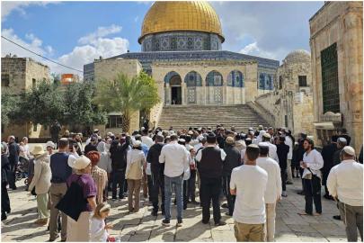 İşgalci siyonistler Mescid-i Aksa’ya baskın düzenledi