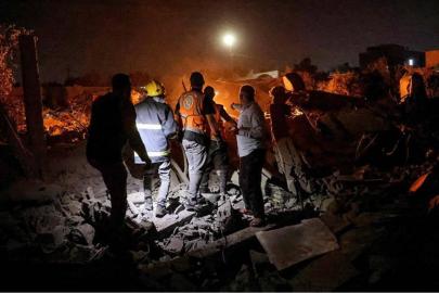 İşgalciler dün akşam Gazze'ye saldırdı: Bir şehit çok sayıda yaralı