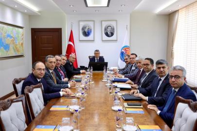 Mersin Valisi Atilla Toros başkanlığında değerlendirme ve koordinasyon toplantısı gerçekleştirildi