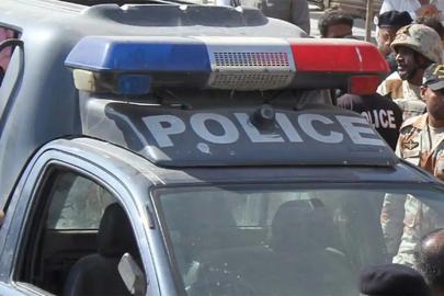 Pakistan'da polise saldırı: 2 ölü