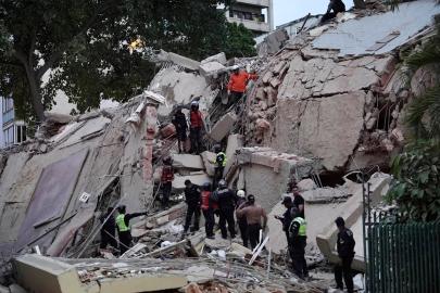 Venezuela depreminde ölü sayısı 920'ye yükseldi