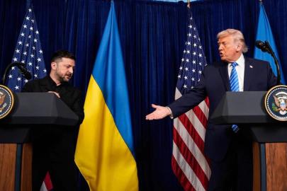Zelenskiy ile Trump telefonda görüştü