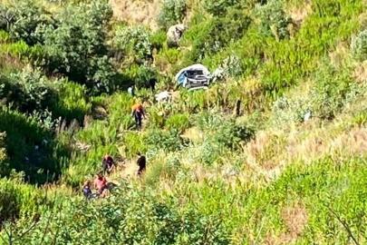 Antalya'da kamyonet, uçuruma yuvarlandı; aynı aileden 5 kişi öldü, 2 yaralı
