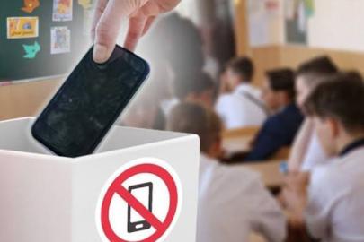Çekya'da okullarda cep telefonu yasağı 