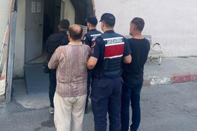 Mersin'de resmi belgede sahtecilik operasyonu: 4 şüpheli tutuklandı