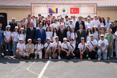Srebrenitsa anma programı için 200 öğrenci Bosna Hersek'e uğurlandı