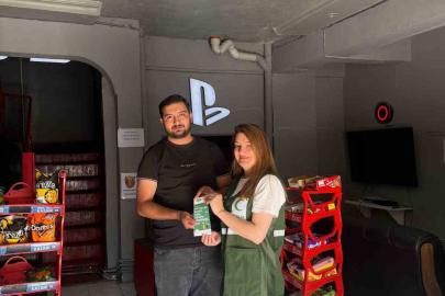 Yeşilay Kars Şubesi’nden esnafa bağımlılıkla mücadele bilgilendirmesi