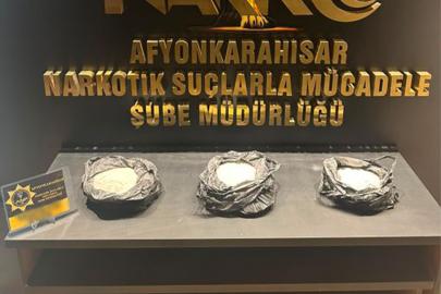 Afyonkarahisar'da 5 kilogram sentetik ecza ele geçirildi