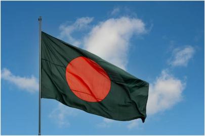Bangladeş'te iki yolcu otobüsü çarpıştı: 8 ölü, 25 yaralı
