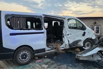 Batman’da iki minibüs çarpıştı: 9 yaralı