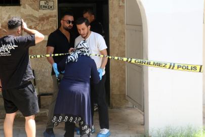 Cami tuvaletinde ölü bulundu