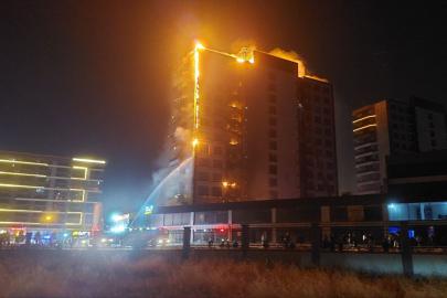 Diyarbakır’da plazada yangını: İtfaiyenin müdahalesi devam ediyor